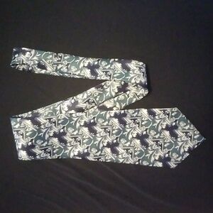 3/$45 MERCEDES TIE Blue Pattern with cream HAND MADE